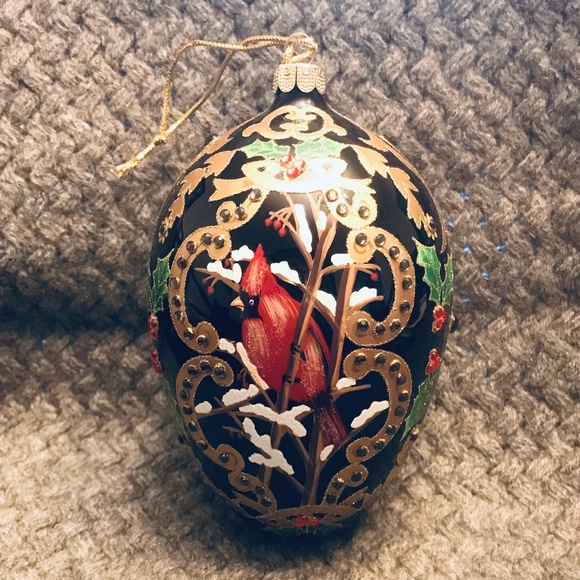 Joan Rivers Cardinal in the Snow Hand Painted Glass Egg Ornament - Picture 6 of 8